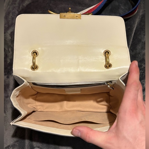 Gucci Queen Margaret Bee Clasp Bag - White/Ivory Calfskin Leather - Model 476542 - Picture 5 of 11